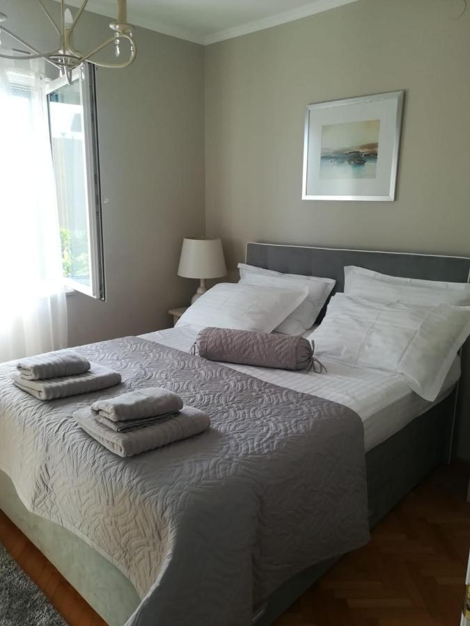 Apartment Vidos *